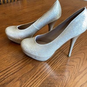 Mossimo glitter pumps, Sz 6
